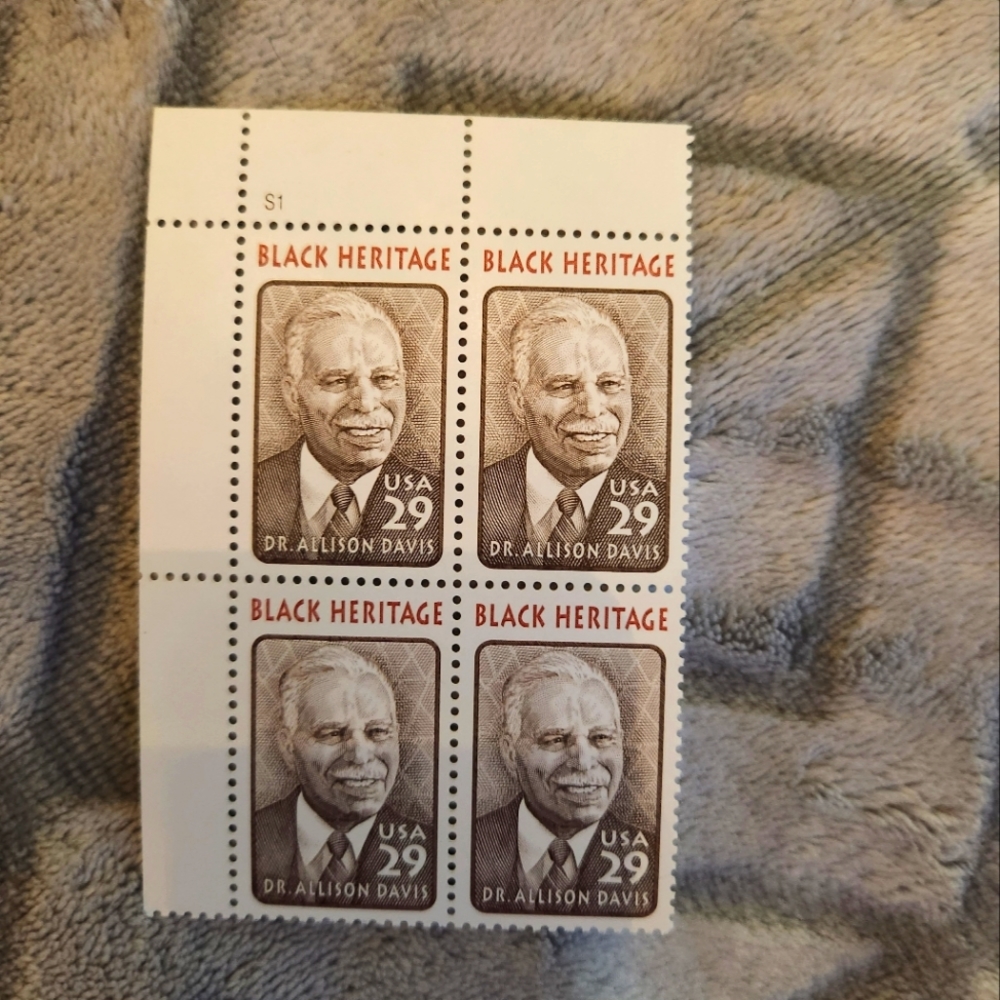 COLLECTIBLE  STAMPS - Picture 6 of 10
